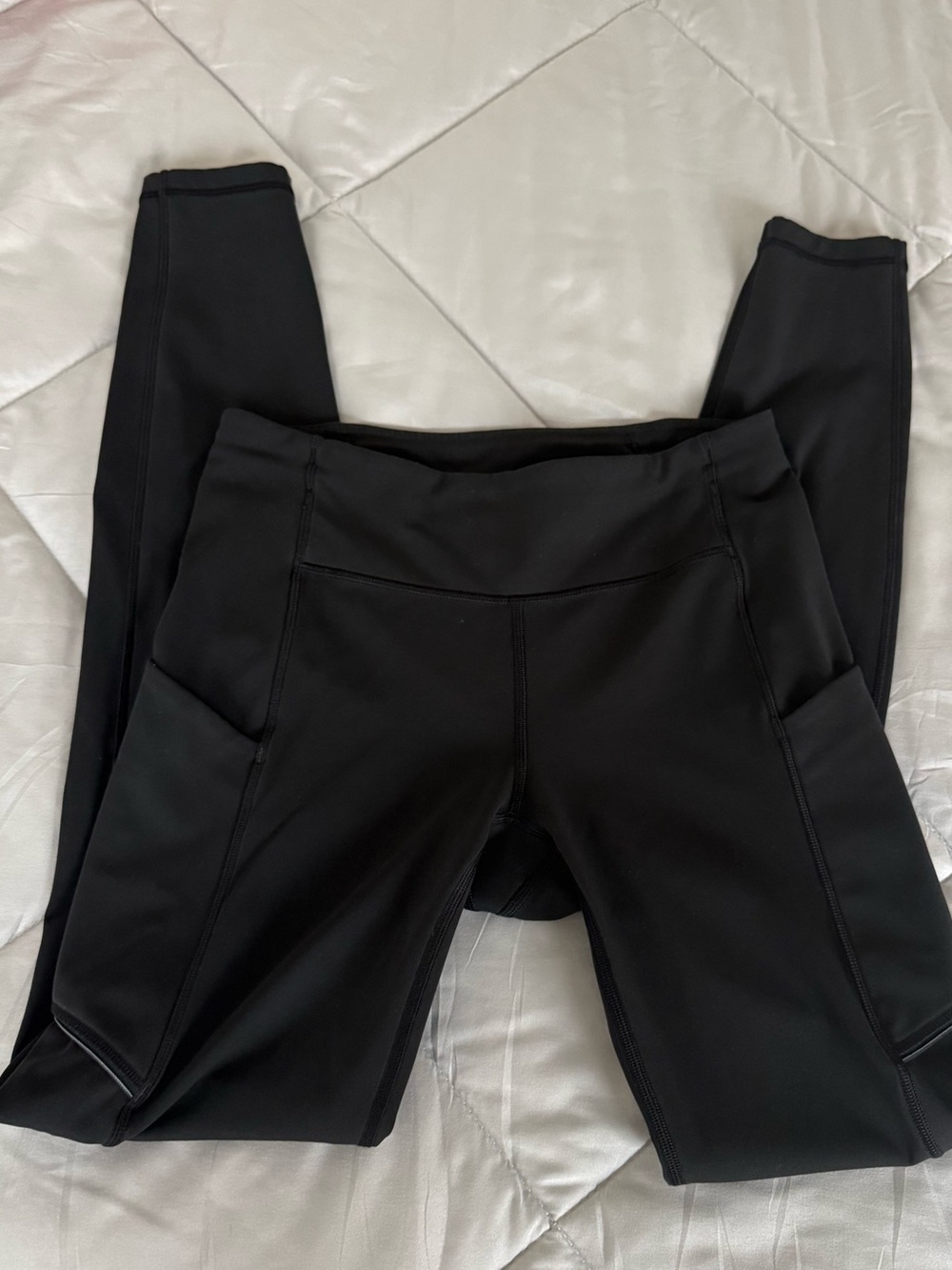 Lululemon black leggings